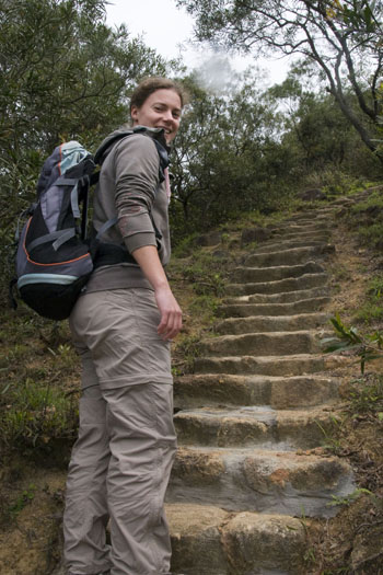 Lulu auf dem Weg zum Tai Mo Shan